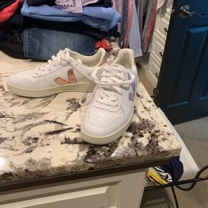 Like New Rose Gold And White Leather Veja Sneakers